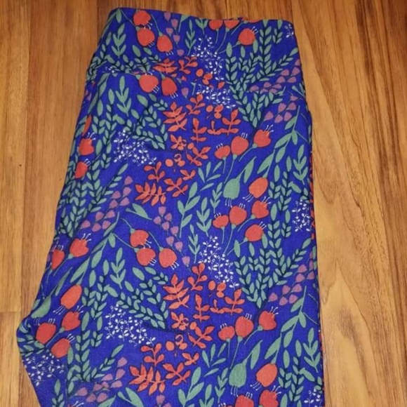 Lularoe TC Leggings- Multiple leggings available - Picture 5 of 8
